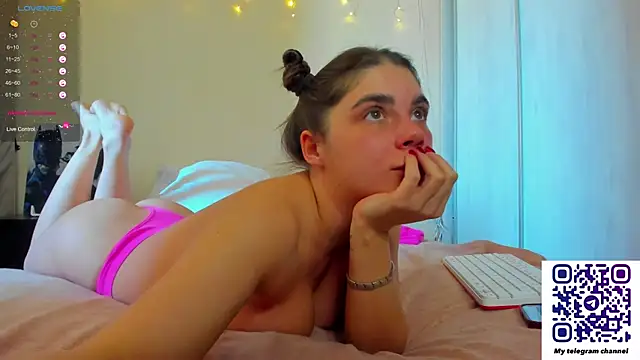 Bella Foryou online show from 03-14-25, 03:59