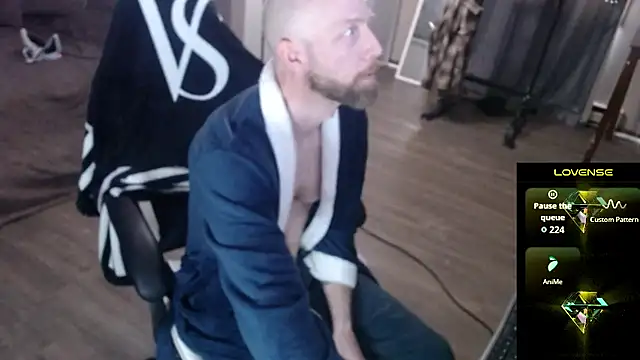 MaxRouger online show from 03-01-26, 03:58