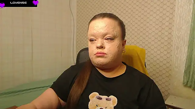 Janiffer MiMi online show from 04-04-26, 02:03