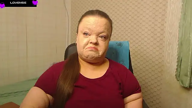 Janiffer MiMi online show from 04-17-26, 04:21