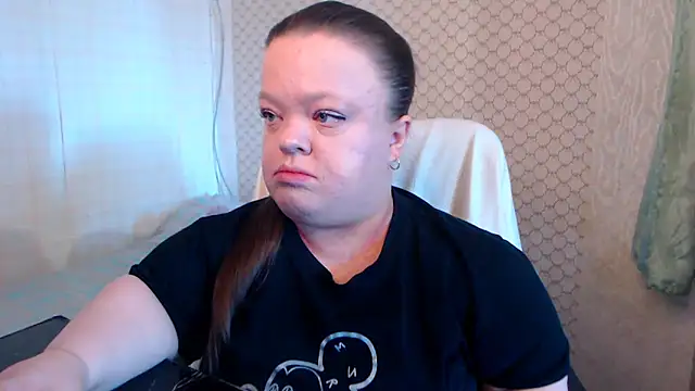 Snapshot of Janiffer_MiMi chatting on 05-28-26, 04:15 Janiffer MiMi online show from 05-28-26, 04:15