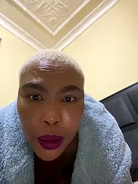 Snapshot of BADFATASS85 chatting on 12-14-25, 07:07 BADFATASS85 online show from 12-14-25, 07:07