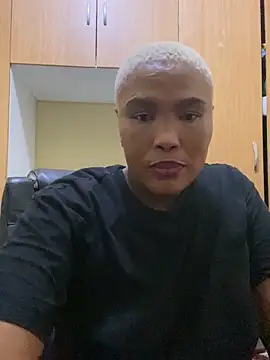 Snapshot of BADFATASS85 chatting on 12-16-25, 12:15 BADFATASS85 online show from 12-16-25, 12:15