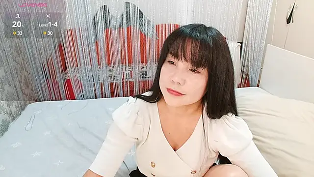Snapshot of MissValday chatting on 02-06-25, 04:53 MissValday online show from 02-06-25, 04:53
