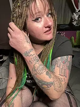 Snapshot of 1-800-FUCKYOU chatting on 11-27-25, 06:15 1-800-FUCKYOU online show from 11-27-25, 06:15