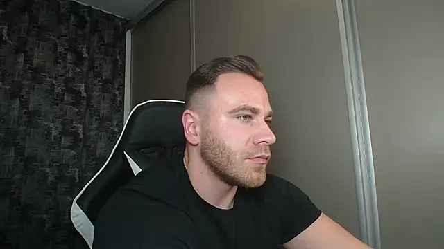 Thori92 online show from 01-10-25, 08:37