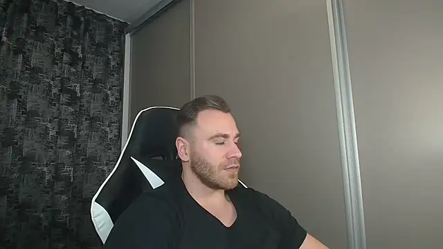 Thori92 online show from 01-12-25, 06:38