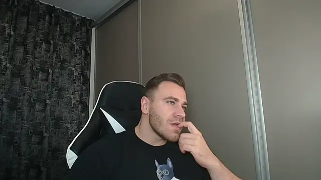 Thori92 online show from 01-18-25, 05:59