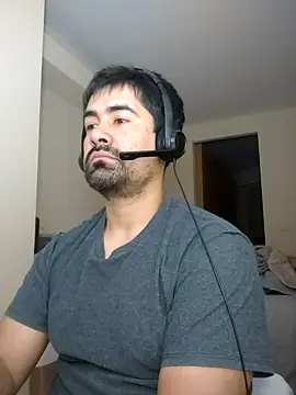 Snapshot of VonDoomdelToro chatting on 02-16-25, 02:53 VonDoomdelToro online show from 02-16-25, 02:53