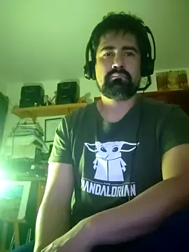 Snapshot of VonDoomdelToro chatting on 03-19-25, 06:24 VonDoomdelToro online show from 03-19-25, 06:24