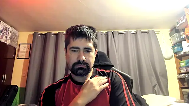 Snapshot of VonDoomdelToro chatting on 10-05-25, 08:12 VonDoomdelToro online show from 10-05-25, 08:12