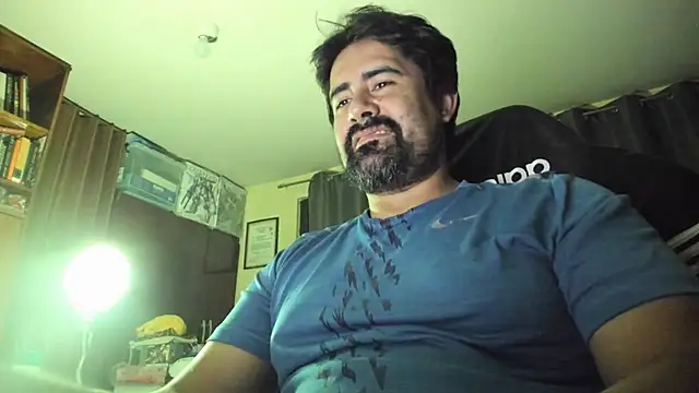 Snapshot of VonDoomdelToro chatting on 06-16-26, 06:27 VonDoomdelToro online show from 06-16-26, 06:27