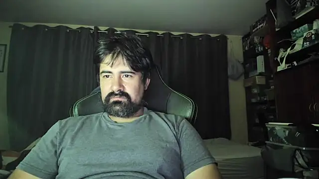 Snapshot of VonDoomdelToro chatting on 07-02-26, 06:19 VonDoomdelToro online show from 07-02-26, 06:19