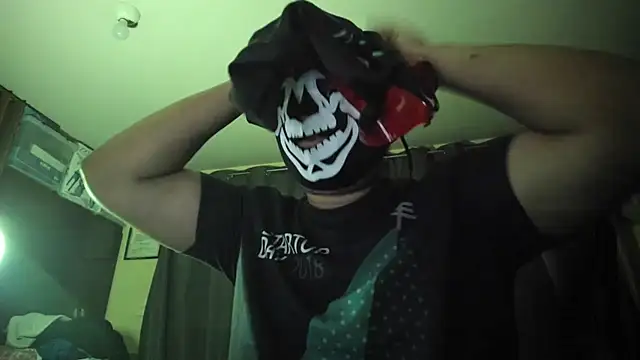 Snapshot of VonDoomdelToro chatting on 07-10-26, 06:17 VonDoomdelToro online show from 07-10-26, 06:17