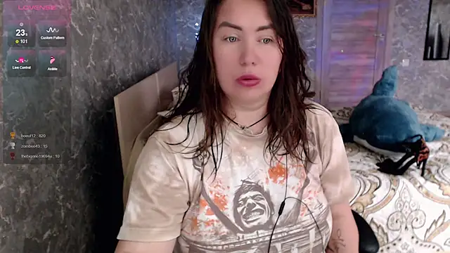 Snapshot of Korolek12 chatting on 05-15-26, 05:47 Korolek12 online show from 05-15-26, 05:47