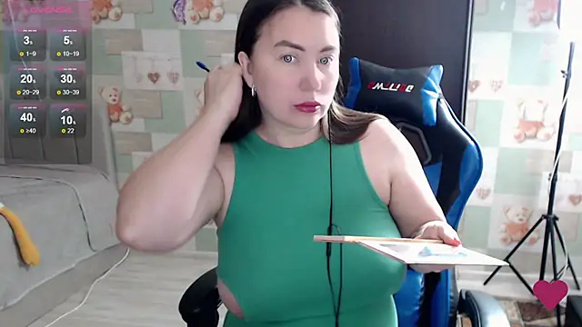 Snapshot of Korolek12 chatting on 06-02-26, 01:51 Korolek12 online show from 06-02-26, 01:51