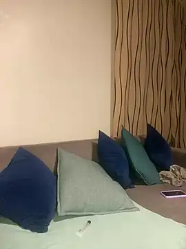 Snapshot of PETITE_NAOMI chatting on 03-18-25, 01:53 PETITE NAOMI online show from 03-18-25, 01:53