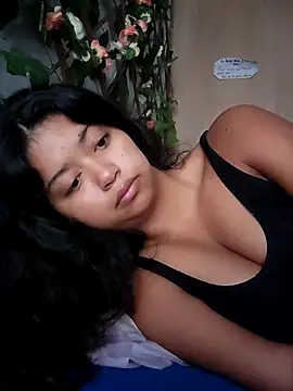 Peach Girll online show from 11-05-25, 11:21