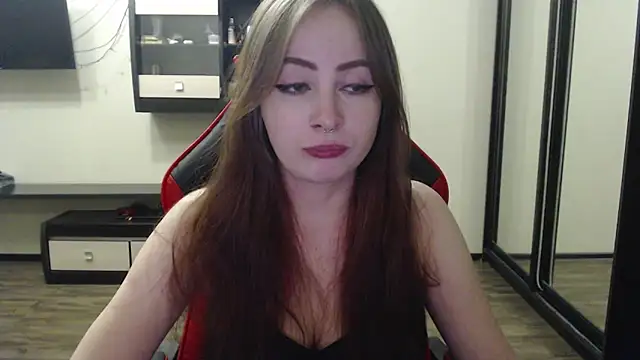 Laralianna online show from 02-18-25, 06:47