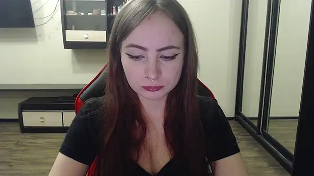 Laralianna online show from 02-26-25, 04:56