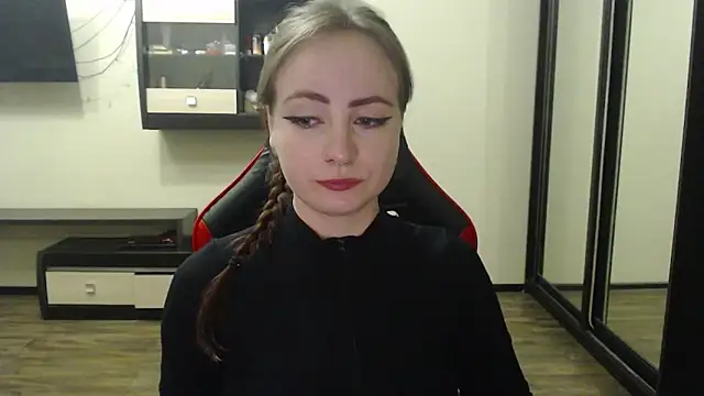 Laralianna online show from 03-02-25, 05:04