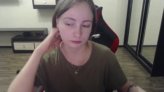 Laralianna online show from 03-18-25, 02:48