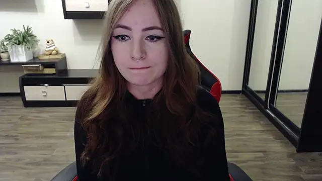 Laralianna online show from 09-22-25, 11:45