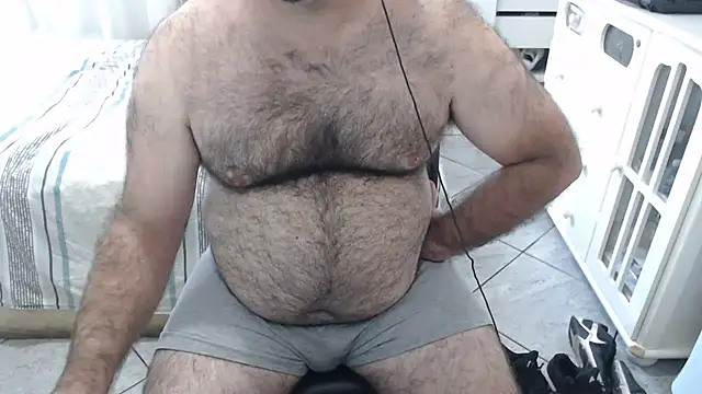 MysterBearMG online show from 04-19-26, 06:54