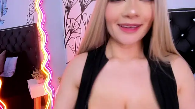 Sweet Ariadna  online show from 04-19-26, 06:10