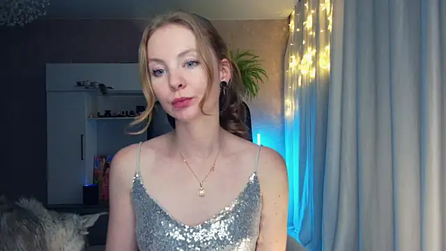 Cuddle Cat online show from 12-21-24, 02:15