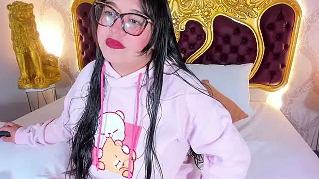 Snapshot of Dulce_26_ chatting on 11-05-25, 10:32 Dulce 26 online show from 11-05-25, 10:32