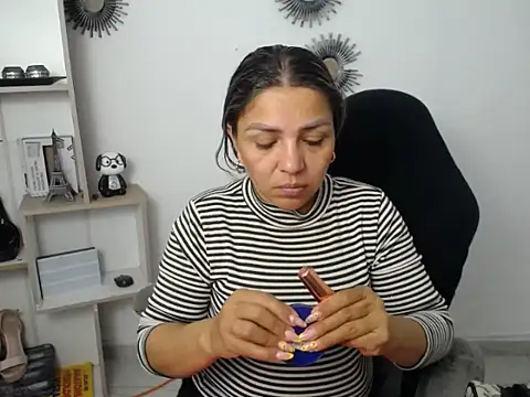 cum bigass online show from 06-12-26, 12:15