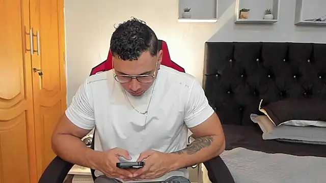 tyler hank01 online show from 03-30-26, 10:55