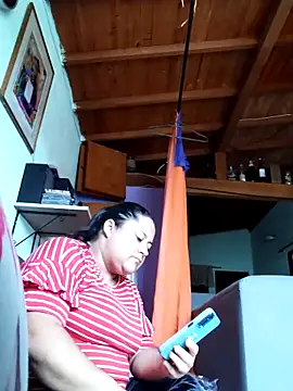 Snapshot of Monseratte21 chatting on 03-14-25, 08:17 Monseratte21 online show from 03-14-25, 08:17