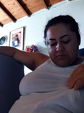 Snapshot of Monseratte21 chatting on 10-31-25, 02:51 Monseratte21 online show from 10-31-25, 02:51