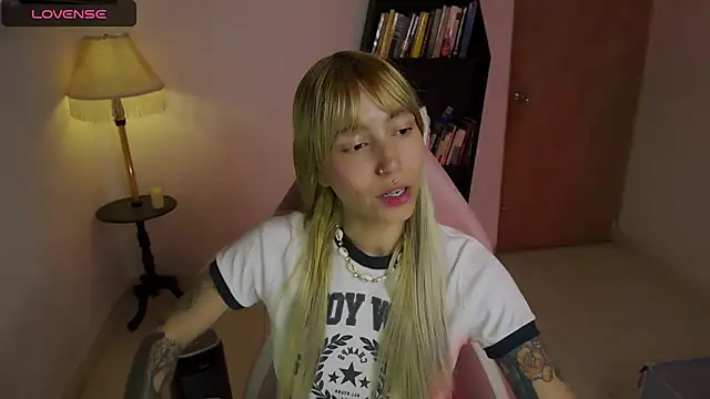 Saucy Jenn online show from 02-07-26, 02:59