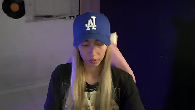 Saucy Jenn online show from 07-25-26, 03:48