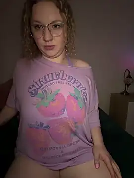 EmmieRae online show from 03-11-26, 05:13