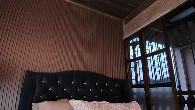 JuliaDawson  online show from 03-26-26, 11:10