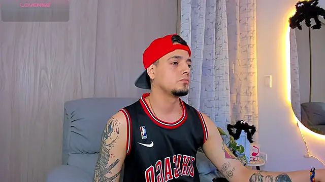 alejandro calderon1 online show from 10-18-25, 12:13