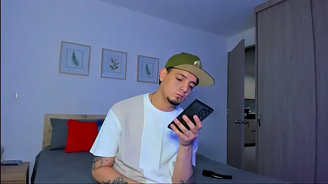 alejandro calderon1 online show from 11-30-25, 05:11