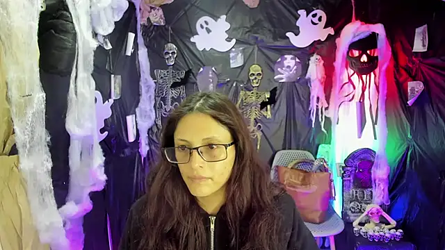 Kyomi chang online show from 10-23-25, 01:10