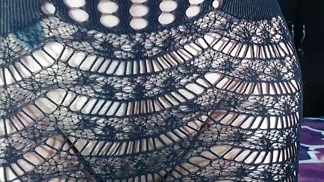 Snapshot of aleera_starxx982 chatting on 12-03-25, 03:58 aleera starxx982 online show from 12-03-25, 03:58