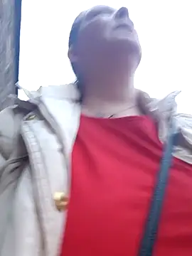 Snapshot of saharaheiss chatting on 01-08-25, 03:28 saharaheiss online show from 01-08-25, 03:28