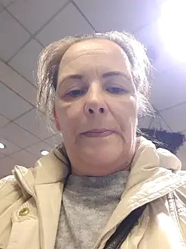 Snapshot of saharaheiss chatting on 02-01-25, 02:02 saharaheiss online show from 02-01-25, 02:02