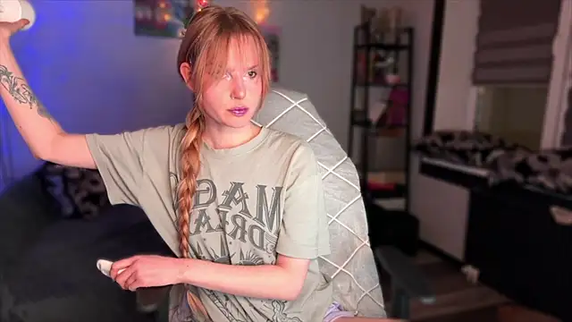 Chanel Gill online show from 01-13-26, 09:20