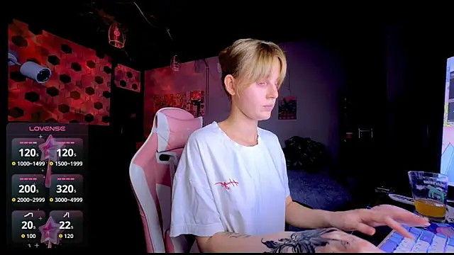 Snapshot of Chanel_Gill chatting on 06-28-26, 08:26 Chanel Gill online show from 06-28-26, 08:26