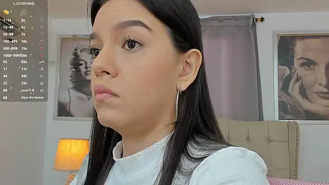 Snapshot of Beautyari_ chatting on 01-22-25, 11:56 Beautyari online show from 01-22-25, 11:56