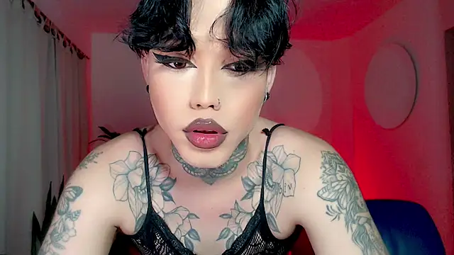 Snapshot of little_star_porn chatting on 01-10-26, 05:53 little star porn online show from 01-10-26, 05:53