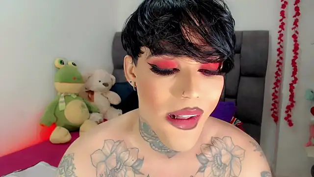 Snapshot of little_star_porn chatting on 02-03-26, 06:22 little star porn online show from 02-03-26, 06:22